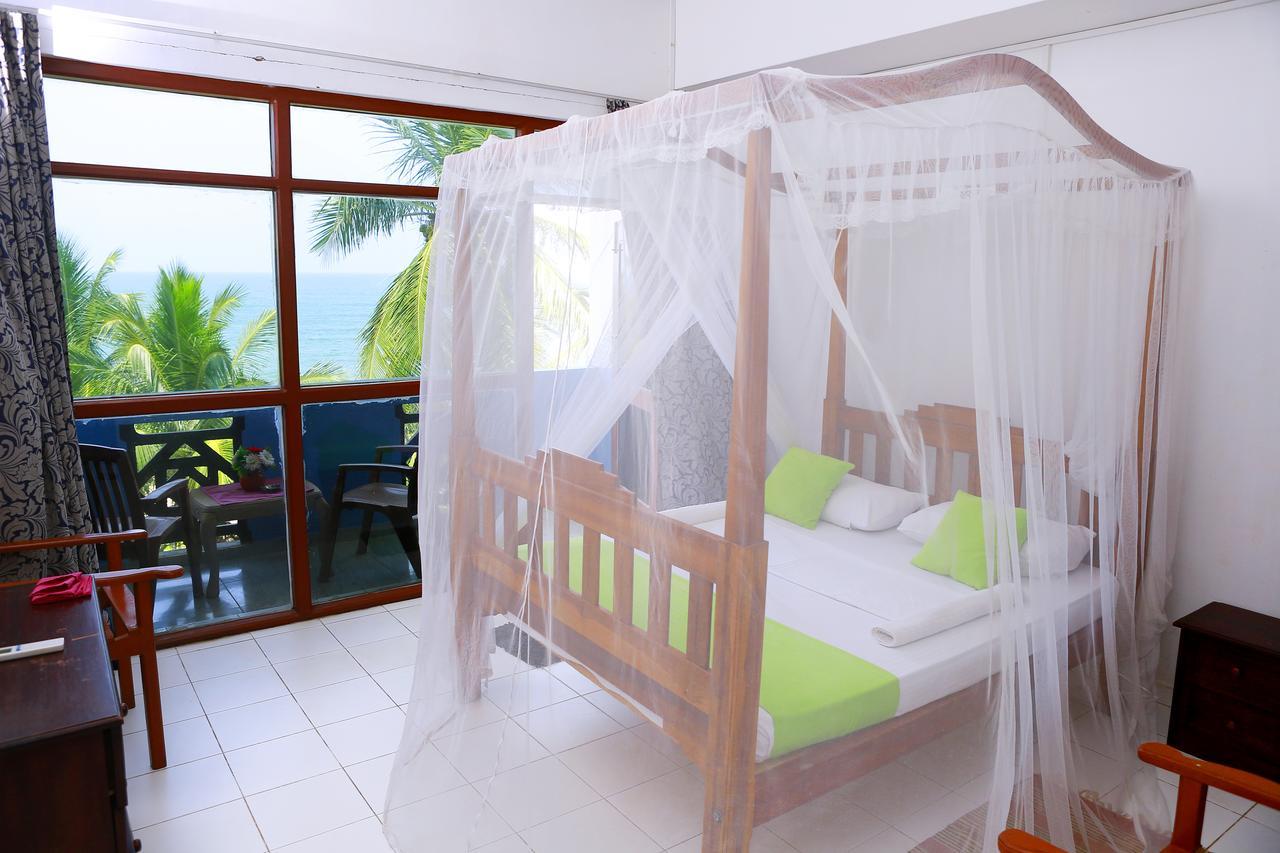 Southern Star Hotel Bentota Exterior photo