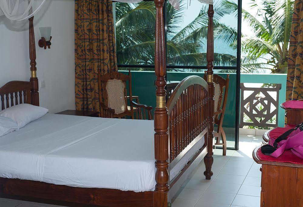 Southern Star Hotel Bentota Exterior photo