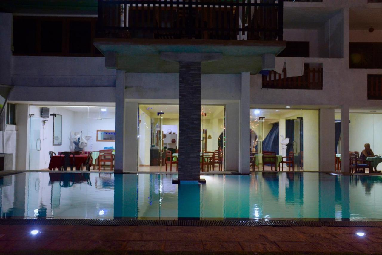 Southern Star Hotel Bentota Exterior photo